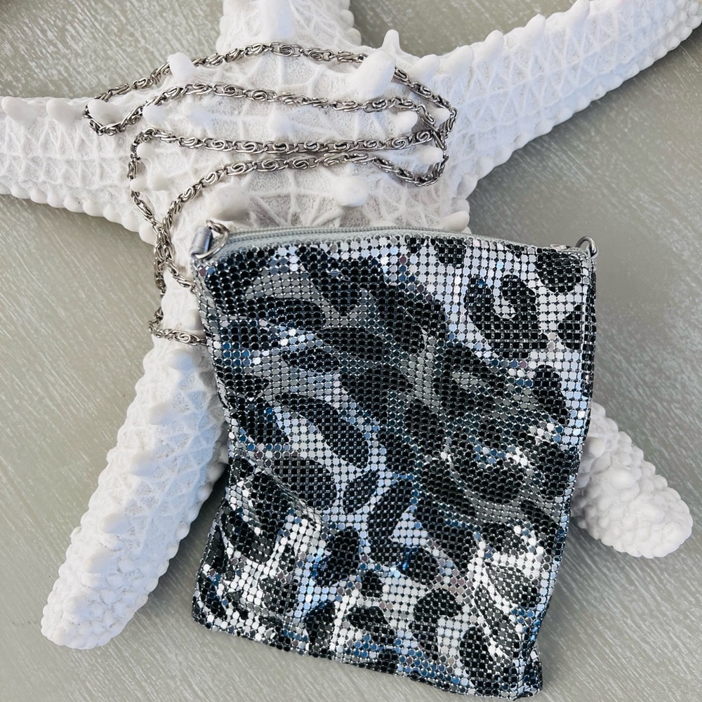 Metal Mesh Mini Crossbody Leopard Pattern - Picture 9 of 9